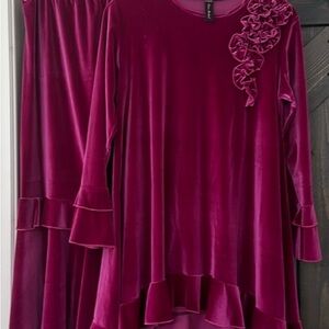 Elegant Velvet Dress with Ruffle Detail